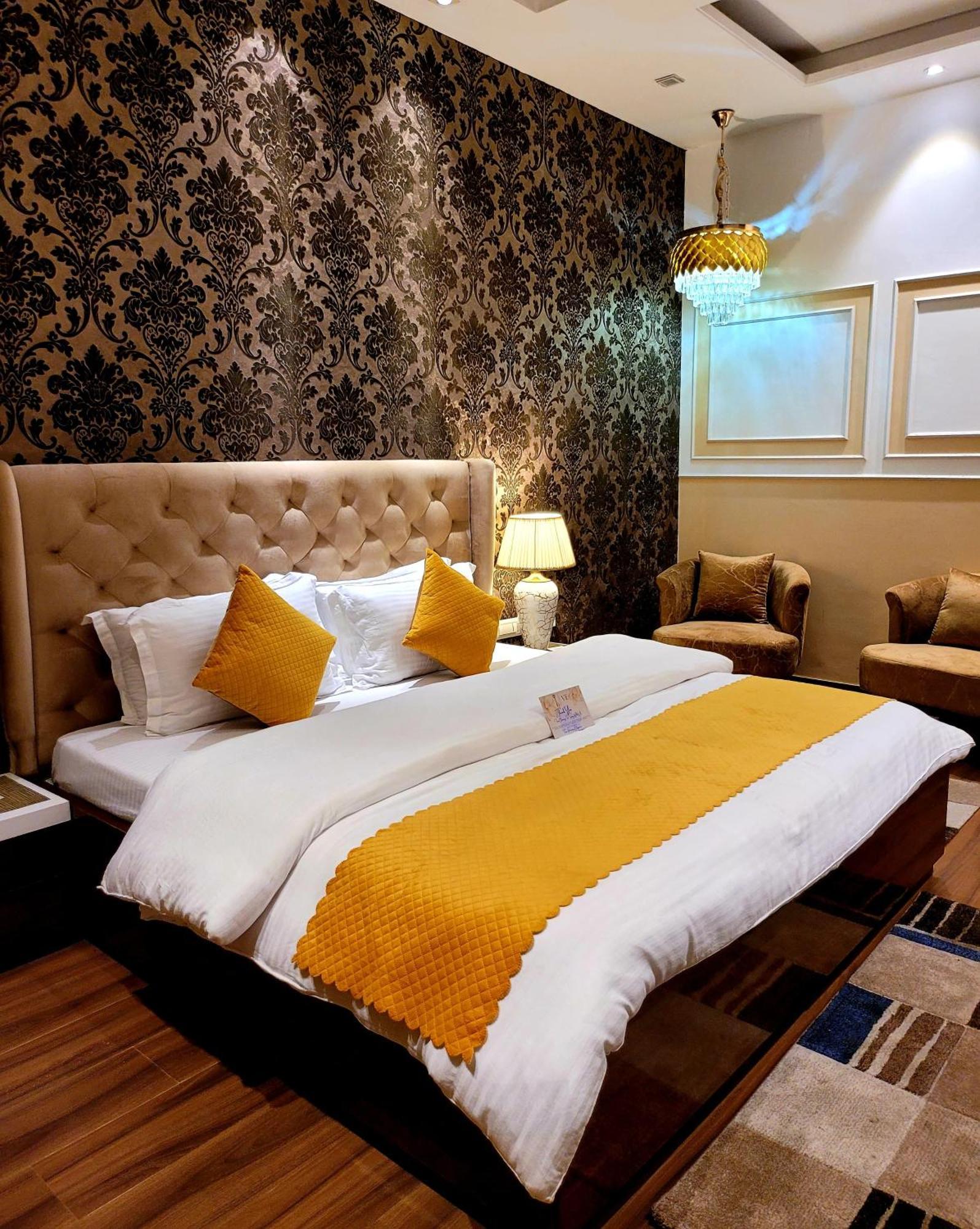 Victorian Elegance Luxury Stays Amritsar Esterno foto