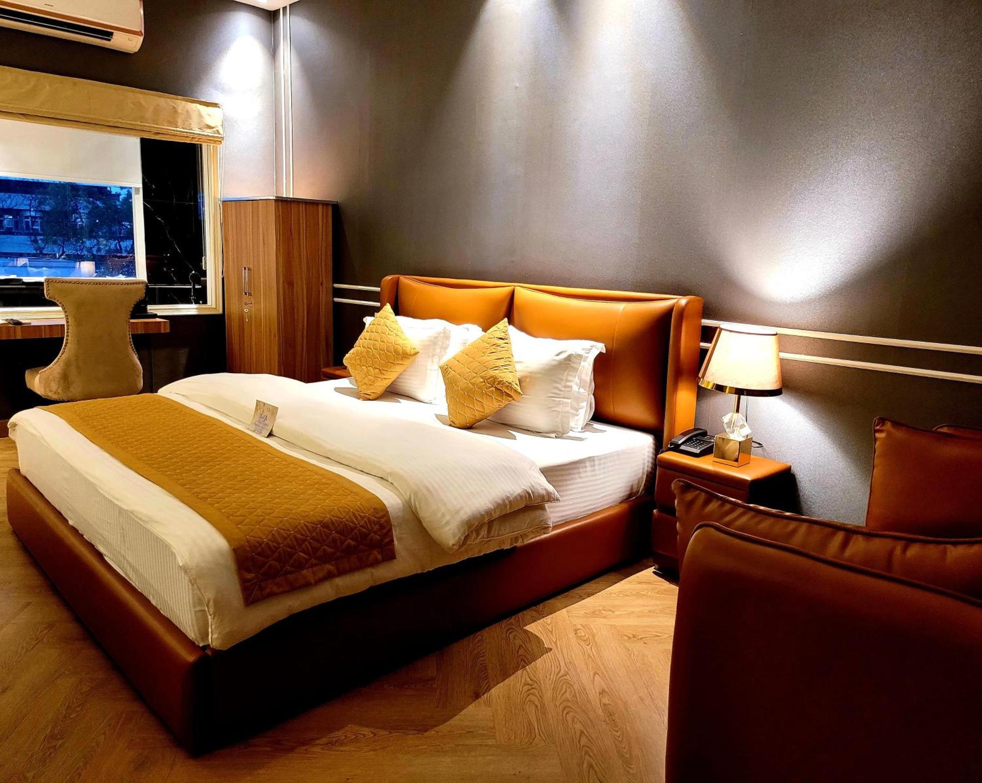 Victorian Elegance Luxury Stays Amritsar Esterno foto