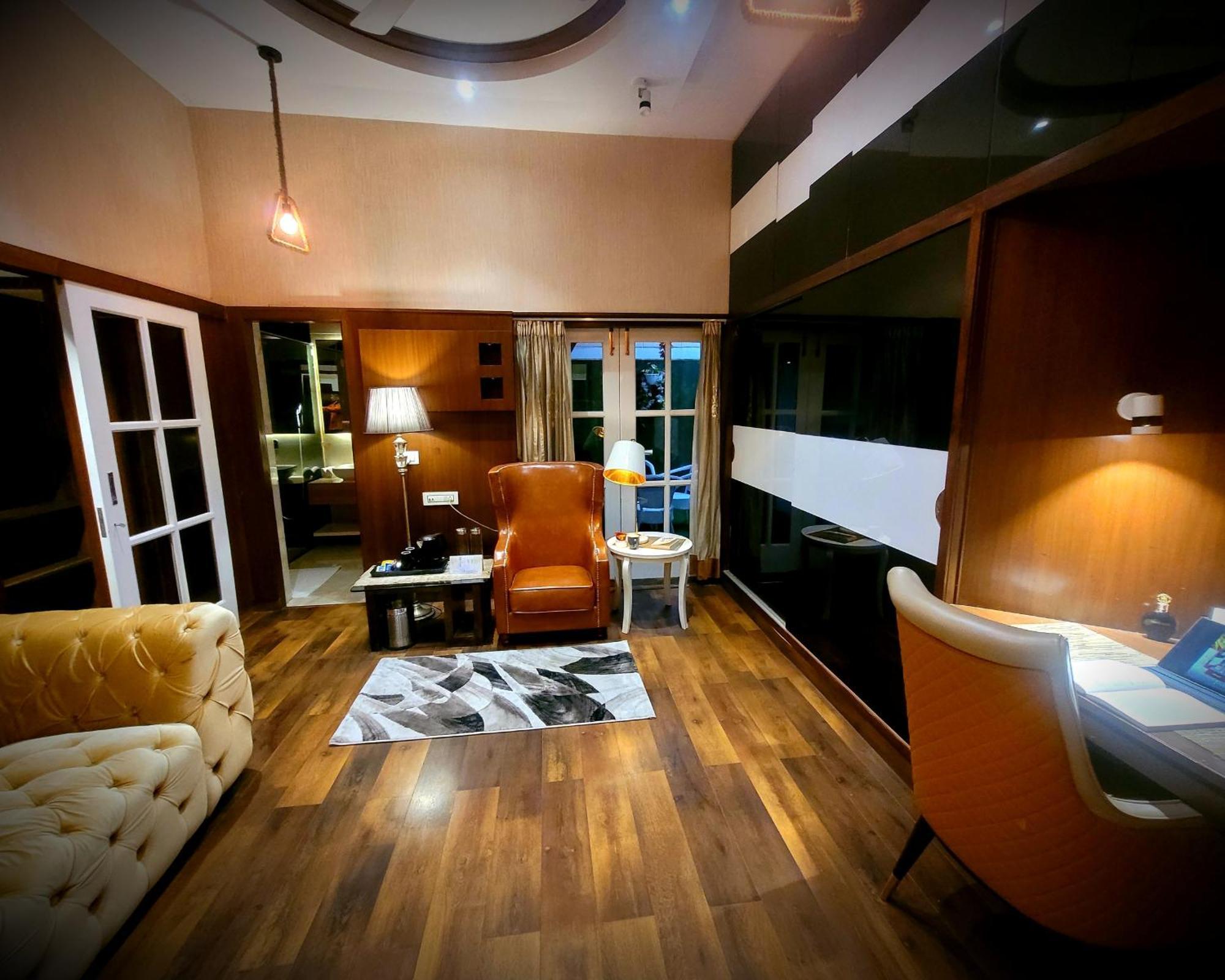 Victorian Elegance Luxury Stays Amritsar Esterno foto